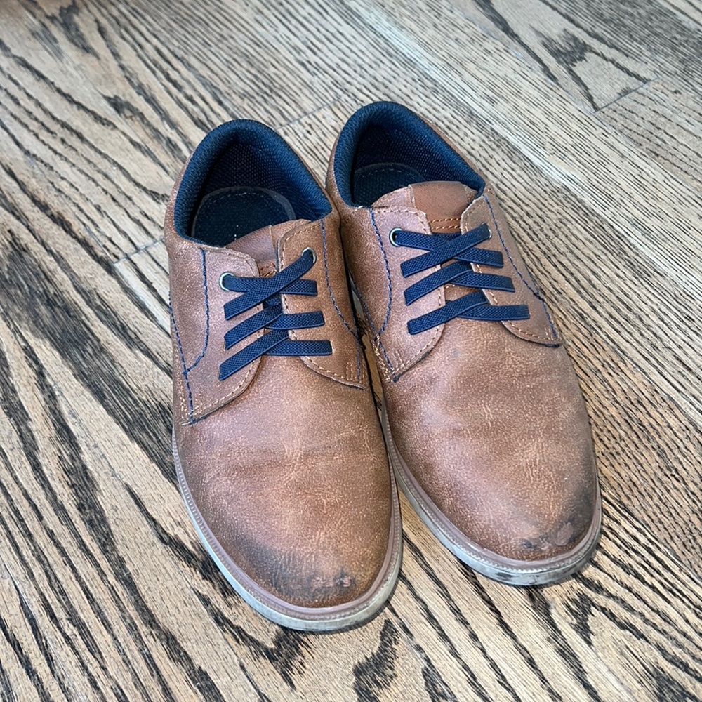 Boys Tan Oxfords, size 2